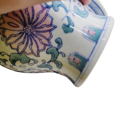 Vintage Ginger Jar Vase with Floral design 8.5" in Tall 1970 Ceramic Blue Floral - Picture 4 of 5